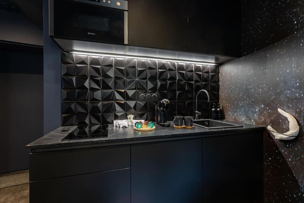 Galaxy La Tete Dans Les Etoiles Apartment Riom Exterior photo